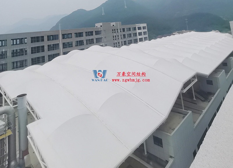 浙江真愛毯業(yè)科技有限公司廠房三屋面膜結構工程完工大吉！