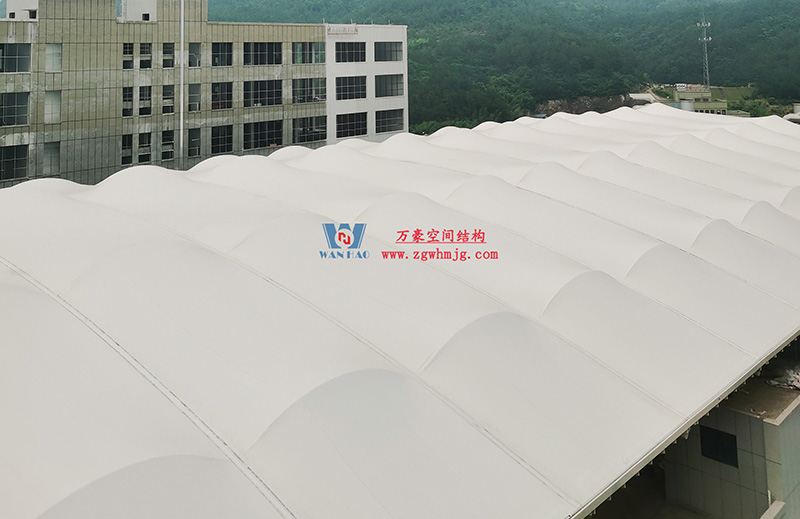 浙江真愛毯業(yè)科技有限公司廠房三屋面膜結構工程完工大吉！